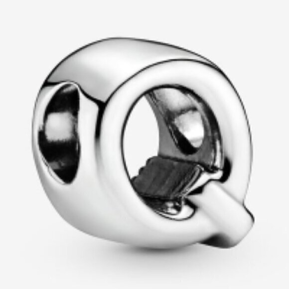 Sterling Silver Letter Q Charm - Picture 2 of 10